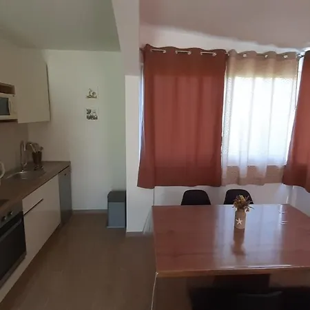 דירה Mirjana